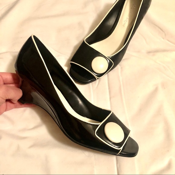 Etienne Aigner Acton Black and White Patent Wedges - Picture 2 of 6